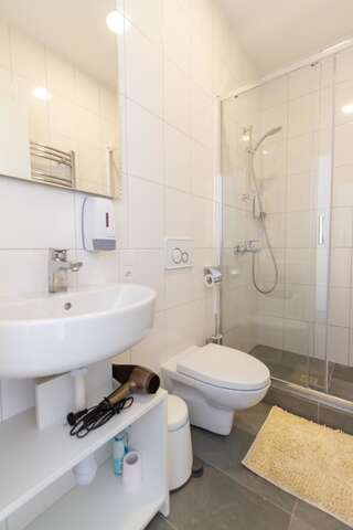 Апартаменты Hot Spot Vilnius Apartments Вильнюс Стандартный двухместный номер с 1 кроватью-6